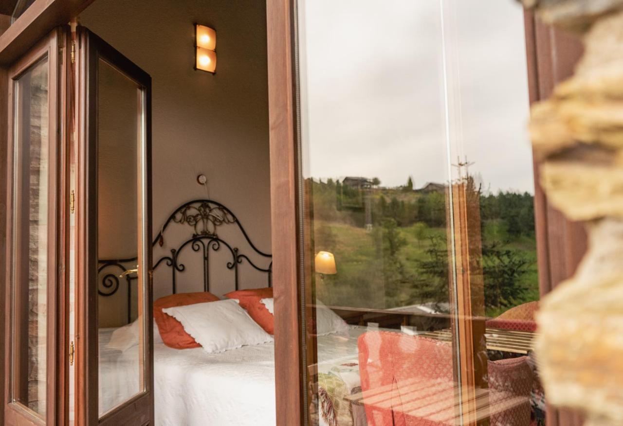 Mas D'En Roqueta Hotel Aravell Bagian luar foto